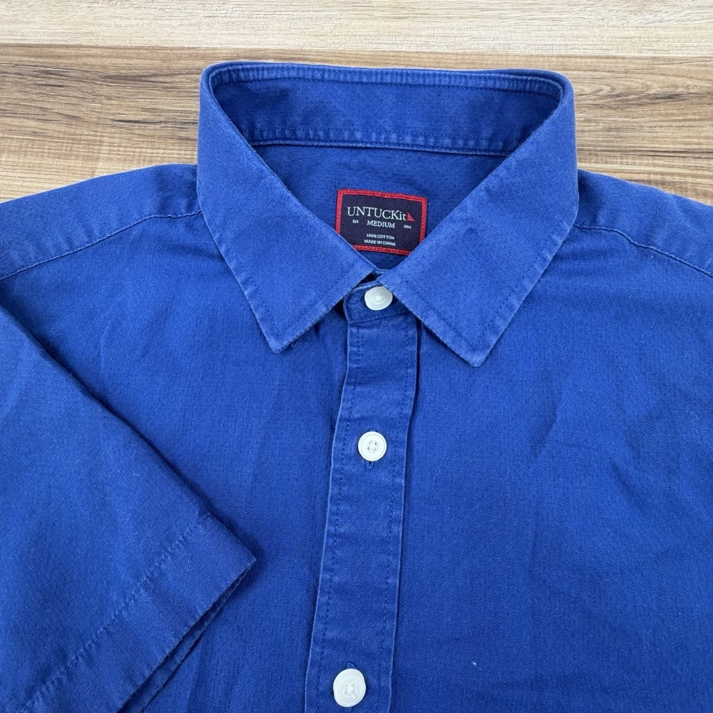 UNTUCKit Altavins Button Down Mens Medium Navy Short Sleeve Cotton Shirt